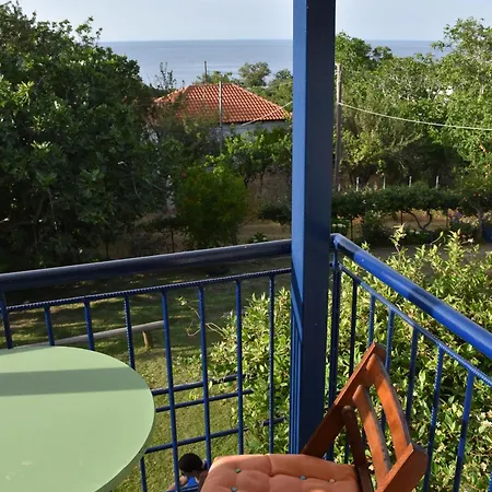 Mirsini Apartments Kariotes Esterno foto