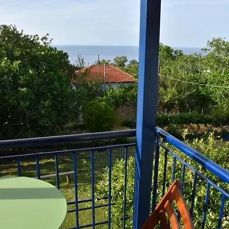 Mirsini Apartments Kariotes Esterno foto